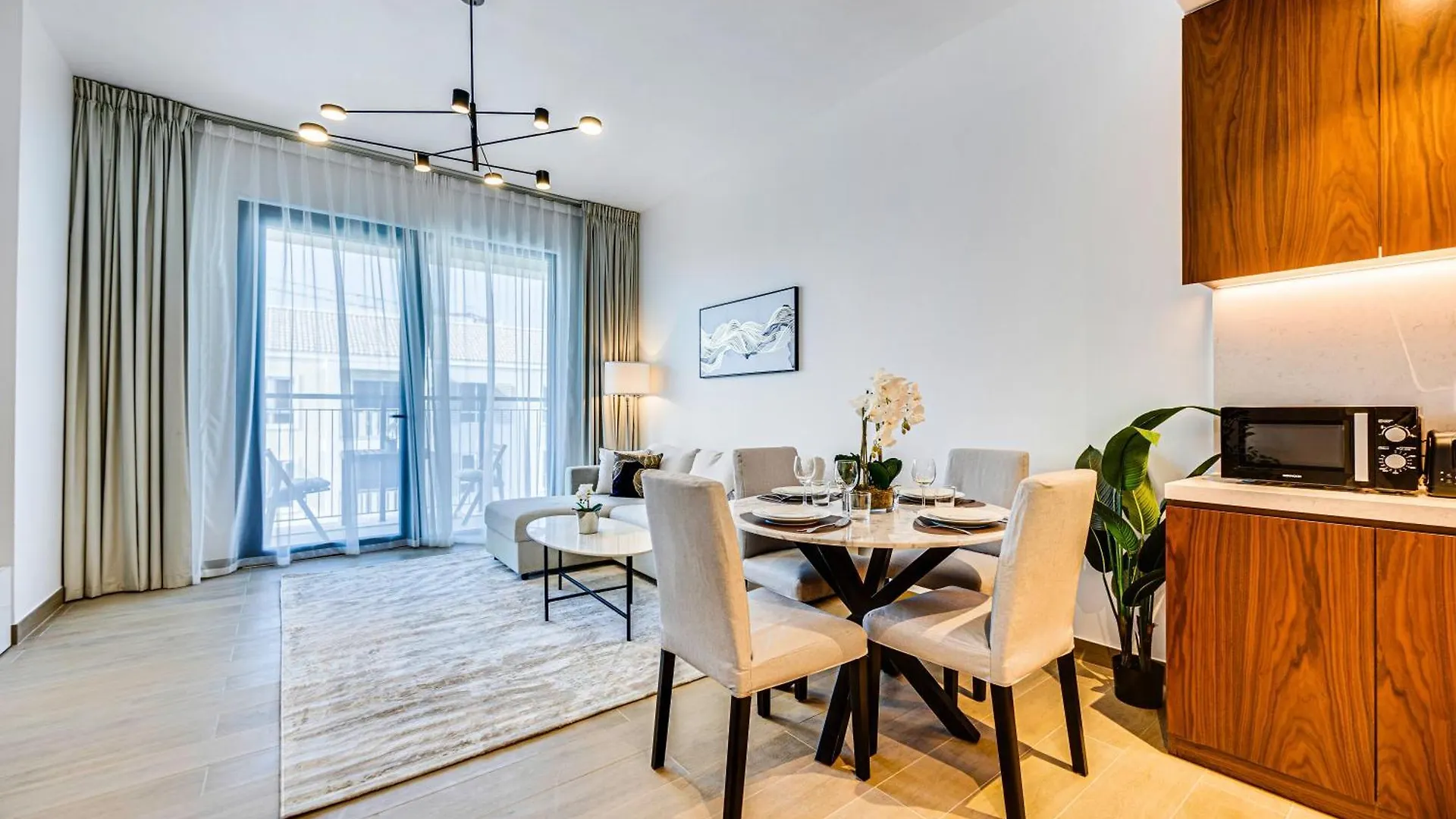 Splendid Brand New Apartment Near The Beach Dubai